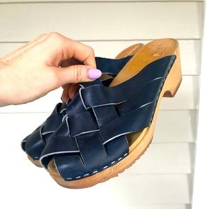 Vintage wooden clog size 9